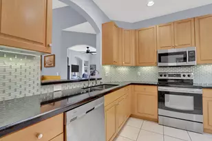 9531 Crescent View Dr N, Boynton Beach, FL 33437 - Photo 5
