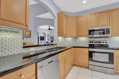 9531 Crescent View Drive N, Boynton Beach, FL 33437 - Photo 5