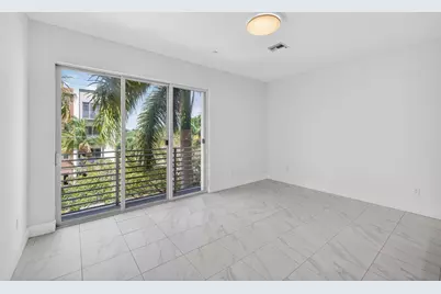 1044 NE 18th Avenue #203, Fort Lauderdale, FL 33304 - Photo 11