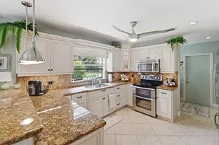 2490 Deer Creek Lob Lolly Ln, Deerfield Beach, FL 33442 - Photo 5