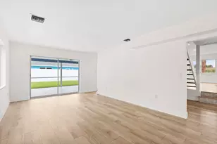 3905 Flag Dr, Palm Beach Gardens, FL 33410 - Photo 15