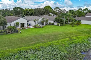 2514 Bedford Mews Dr, Wellington, FL 33414 - Photo 25