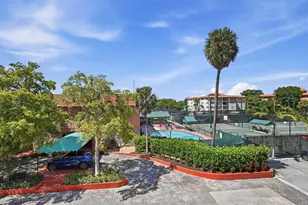 670 Tennis Club Dr, Fort Lauderdale, FL 33311 - Photo 15
