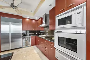 6000 Island Blvd, Aventura, FL 33160 - Photo 9