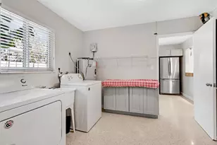 1911 NE 27th St, Lighthouse Point, FL 33064 - Photo 21