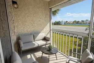 1516 SE Royal Green Cir, Port Saint Lucie, FL 34952 - Photo 13