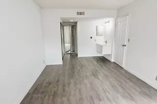 1516 SE Royal Green Cir, Port Saint Lucie, FL 34952 - Photo 5