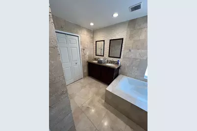 9664 W Lake Court, Boca Raton, FL 33434 - Photo 17
