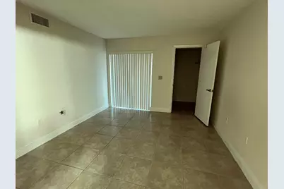 815 W Boynton Beach Boulevard #12-101, Boynton Beach, FL 33426 - Photo 9
