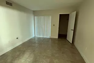 815 W Boynton Beach Blvd, Boynton Beach, FL 33426 - Photo 9