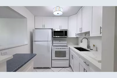 200 Horizon W #102, Boynton Beach, FL 33435 - Photo 9