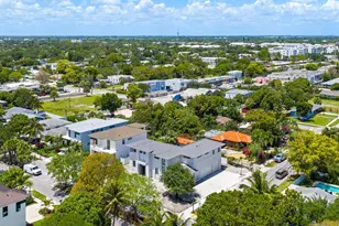 215 SE 5th St, Delray Beach, FL 33483 - Photo 7