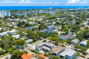 215 SE 5th St, Delray Beach, FL 33483 - Photo 9