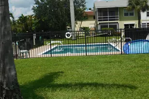 960 Crystal Lake Dr, Deerfield Beach, FL 33064 - Photo 7