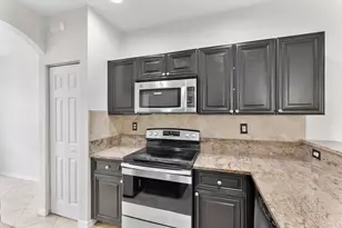 6051 SW 19th Ct, North Lauderdale, FL 33068 - Photo 5