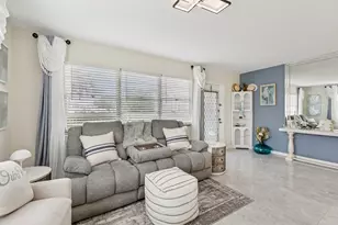 125 Oakridge J, Deerfield Beach, FL 33442 - Photo 9