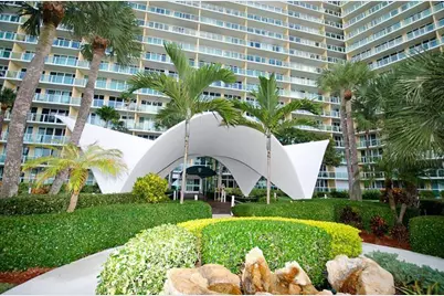 333 NE 21st Avenue #1508, Deerfield Beach, FL 33441 - Photo 15