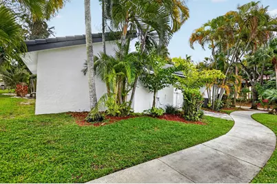4701 NW 1st Place, Deerfield Beach, FL 33442 - Photo 53