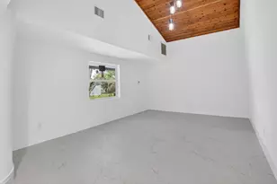 4701 NW 1st Pl, Deerfield Beach, FL 33442 - Photo 19