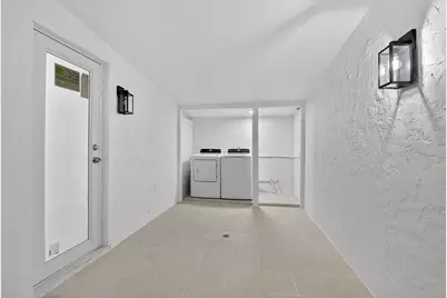4701 NW 1st Place, Deerfield Beach, FL 33442 - Photo 35