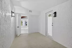 4701 NW 1st Pl, Deerfield Beach, FL 33442 - Photo 37