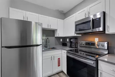 641 NE 16th Street #B, Fort Lauderdale, FL 33304 - Photo 9