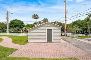 145 N Swinton Ave, Delray Beach, FL 33444 - Photo 27