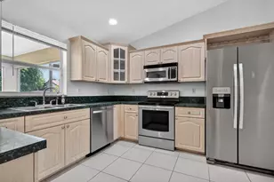 780 Orchid Dr, Royal Palm Beach, FL 33411 - Photo 7