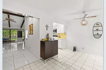 6783 Tiburon Circle, Boca Raton, FL 33433 - Photo 3