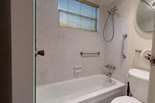 8105 NW 61st St, Tamarac, FL 33321 - Photo 7