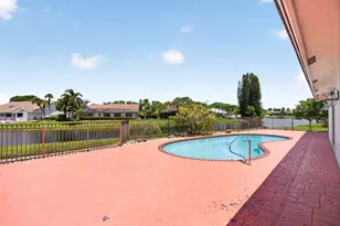 8725 Banyan Ct, Tamarac, FL 33321 - Photo 5