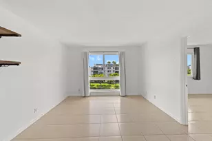 2106 S Cypress Bend Dr, Pompano Beach, FL 33069 - Photo 11
