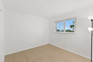 2106 S Cypress Bend Dr, Pompano Beach, FL 33069 - Photo 19