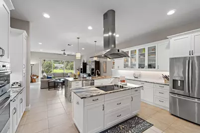 18647 SE Lakeside Drive, Jupiter, FL 33469 - Photo 5