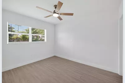 4807 NE 18th Avenue, Oakland Park, FL 33334 - Photo 17
