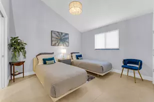 50 SE 12th St, Boca Raton, FL 33432 - Photo 19