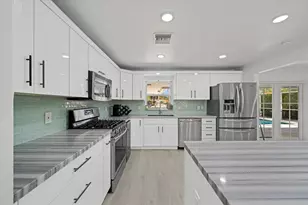 421 SW 18th St, Pompano Beach, FL 33060 - Photo 13