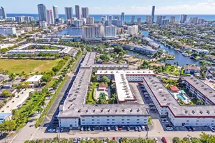 581 Blue Heron Dr, Hallandale Beach, FL 33009 - Photo 41