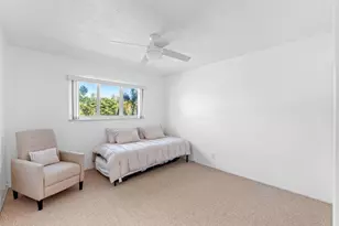 581 Blue Heron Dr, Hallandale Beach, FL 33009 - Photo 19