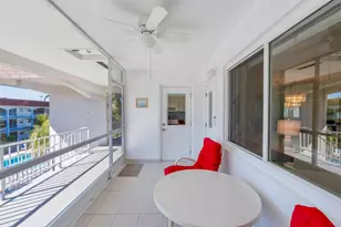 581 Blue Heron Dr, Hallandale Beach, FL 33009 - Photo 5