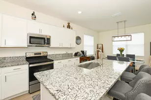7472 NW Greenspring St, Port Saint Lucie, FL 34987 - Photo 9