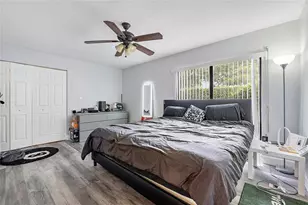 301 N Pine Island Rd, Plantation, FL 33324 - Photo 3