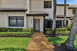 3432 NE 16th Ave, Oakland Park, FL 33334 - Photo 7