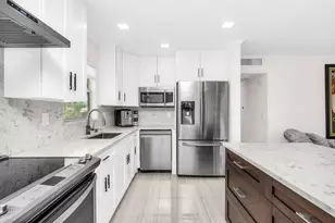 92 Valencia Dr, Delray Beach, FL 33446 - Photo 3