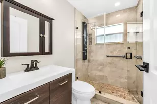 92 Valencia Dr, Delray Beach, FL 33446 - Photo 11