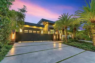 2401 NE 13th St, Fort Lauderdale, FL 33304 - Photo 3