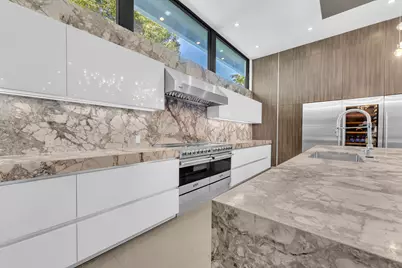 2401 NE 13th Street, Fort Lauderdale, FL 33304 - Photo 19