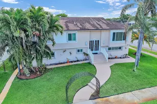 7908 NW 40th St, Davie, FL 33024 - Photo 3