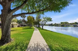 2260 Plum Ct, Pembroke Pines, FL 33026 - Photo 31