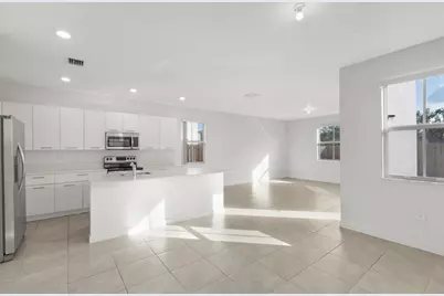 2441 NW 131st Circle #2441, Miami, FL 33167 - Photo 9
